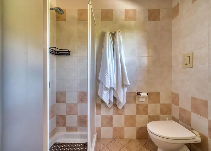Chiara's Flat דירה